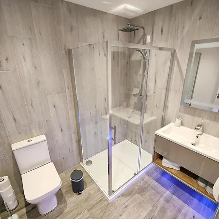 Villa The View At Moneylands *