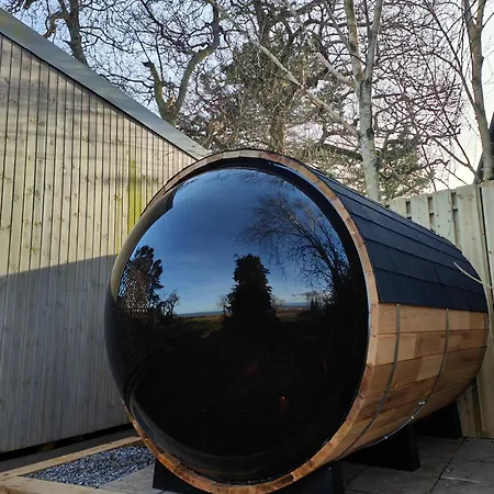 Villa The View At Moneylands *