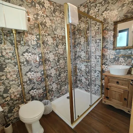 The View At Moneylands Villa