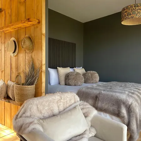 Villa The View At Moneylands *