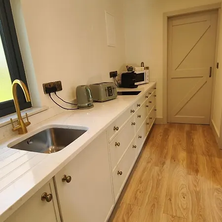 The View At Moneylands Villa