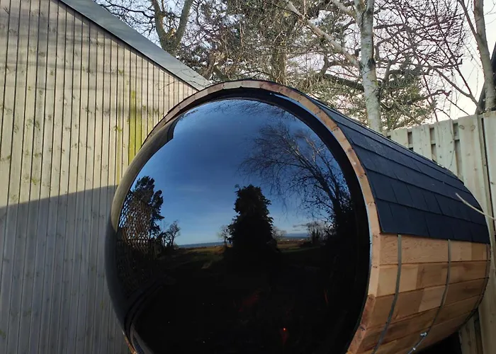 Villa The View At Moneylands *